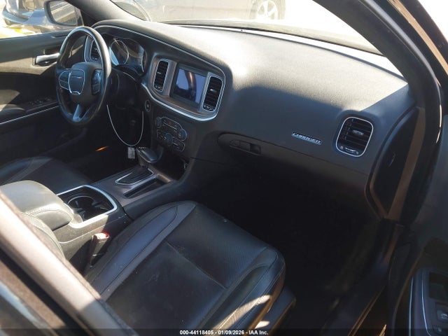 2C3CDXBG6NH169452 Dodge Charger Sxt Rwd