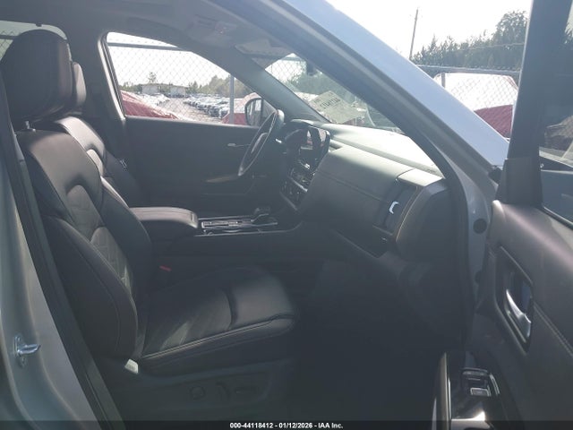 5N1DR3DG4SC282611 Nissan Pathfinder Platinum Fwd