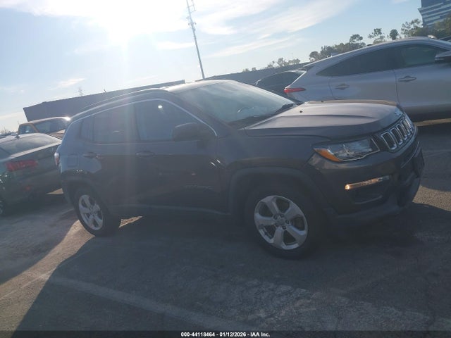 2019 Jeep Compass Latitude Fwd მანქანა იყიდება აუქციონზე, vin: 3C4NJCBB8KT637274, აუქციონის ნომერი: 44118464
