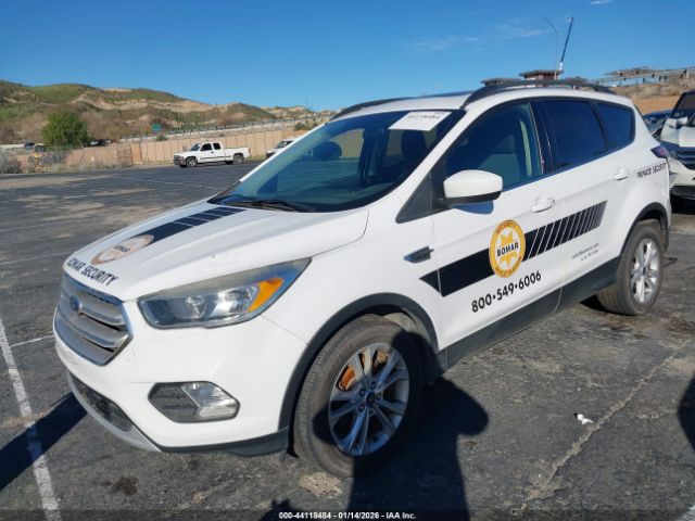 2018 FORD ESCAPE 1FMCU0GD5JUC61351 Photo 1