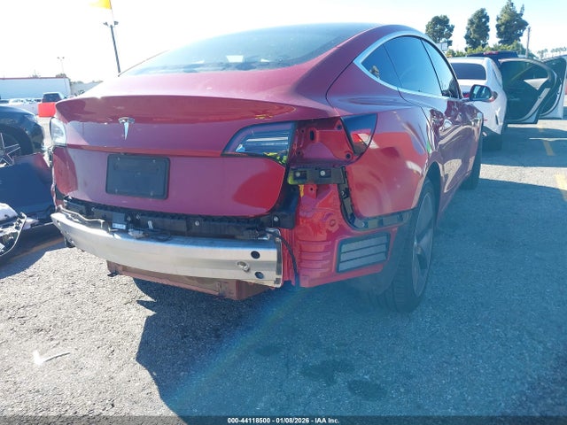 44118500 :رقم المزاد ، 5YJ3E1EA1KF299119 vin ، 2019 Tesla Model 3 Long Range/mid Range/standard Range/standard Range Plus مزاد بيع