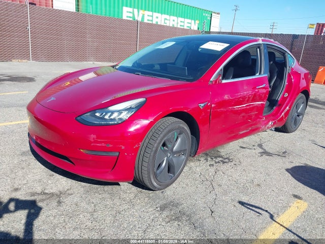 44118500 :رقم المزاد ، 5YJ3E1EA1KF299119 vin ، 2019 Tesla Model 3 Long Range/mid Range/standard Range/standard Range Plus مزاد بيع