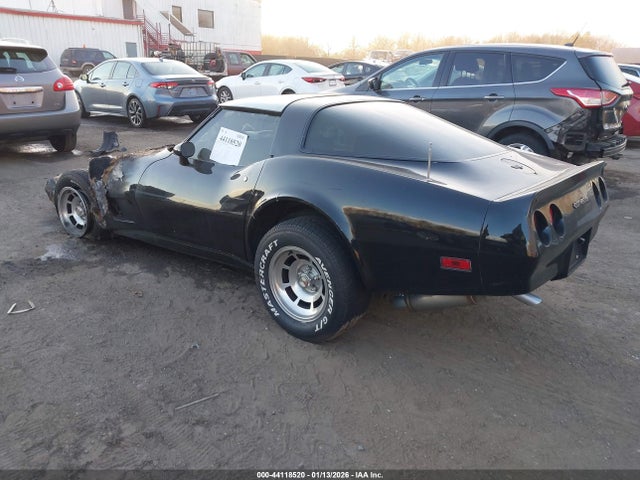 1982 CHEVROLET CORVETTE 1G1AY8782C5107641 Photo 2