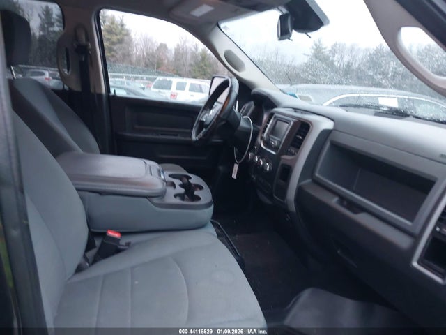 44118529 :رقم المزاد ، 3C6RR7KT5GG313779 vin ، 2016 Ram 1500 Express مزاد بيع