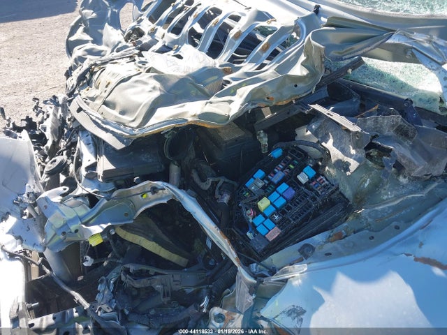 2025 TOYOTA COROLLA 5YFB4MDE8SP315454 Photo 9