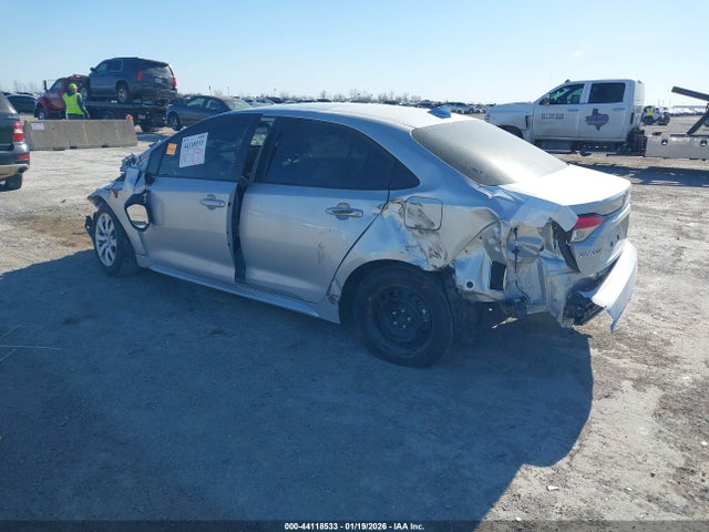 2025 TOYOTA COROLLA 5YFB4MDE8SP315454 Photo 2