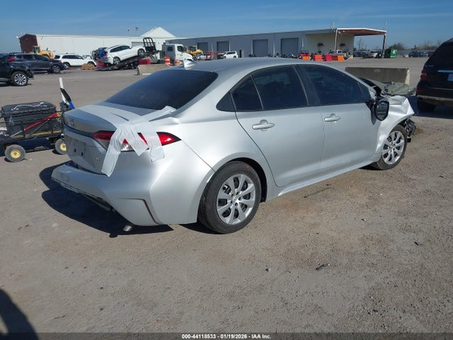 2025 TOYOTA COROLLA 5YFB4MDE8SP315454 Photo 3