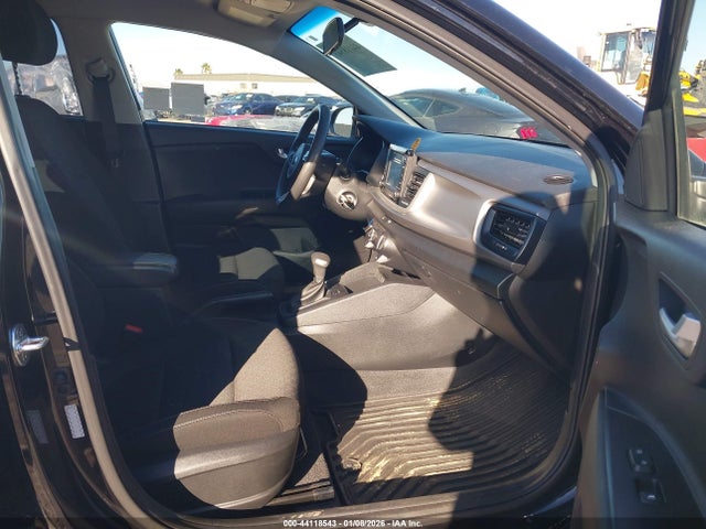 3KPA25AD6LE307326 KIA Rio 5-door S