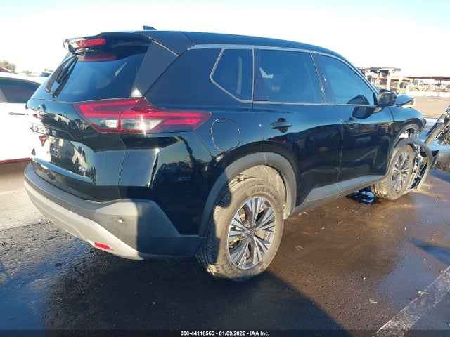 JN8AT3BA7MW023382 Nissan Rogue Sv Fwd