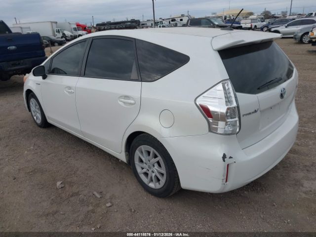 2012 TOYOTA PRIUS V JTDZN3EU6C3153572 Photo 2