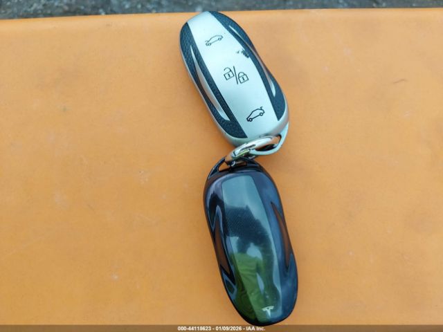 2014 TESLA MODEL S 5YJSA1H12EFP57063 Photo 10