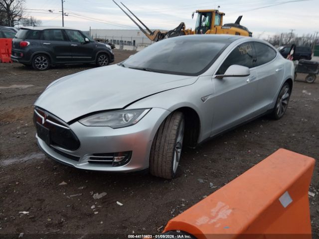 2014 TESLA MODEL S 5YJSA1H12EFP57063 Photo 1