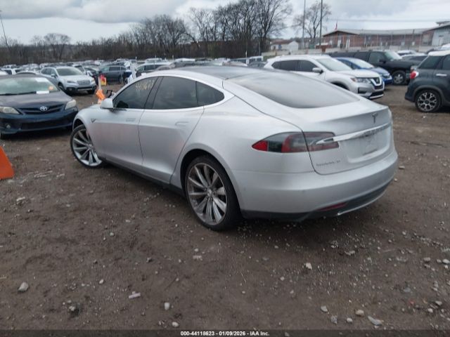 2014 TESLA MODEL S 5YJSA1H12EFP57063 Photo 2