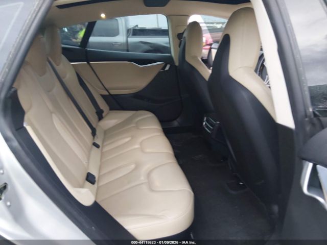2014 TESLA MODEL S 5YJSA1H12EFP57063 Photo 7