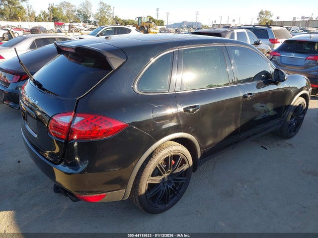 2013 PORSCHE CAYENNE WP1AC2A28DLA90993 Photo 3