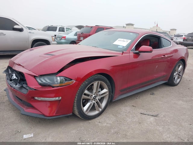 Ford Mustang Ecoboost Premium Fastback 2021 1FA6P8TH5M5108778 Image 2