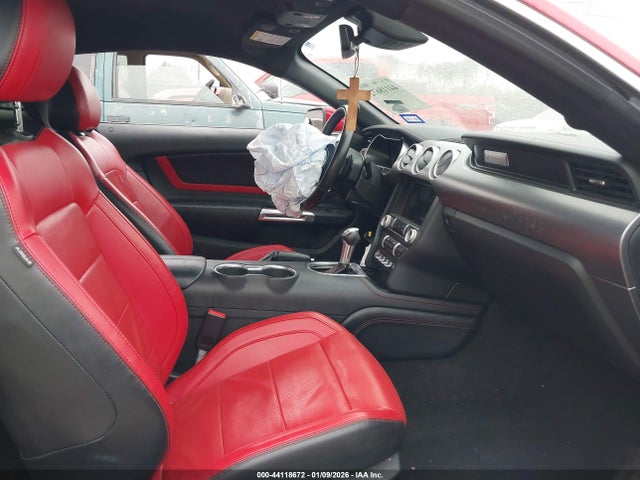 Ford Mustang Ecoboost Premium Fastback 2021 1FA6P8TH5M5108778 Image 5