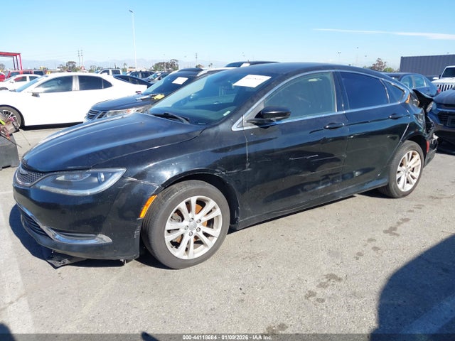 Chrysler 200 Limited 2016 1C3CCCAB9GN101223 Image 2