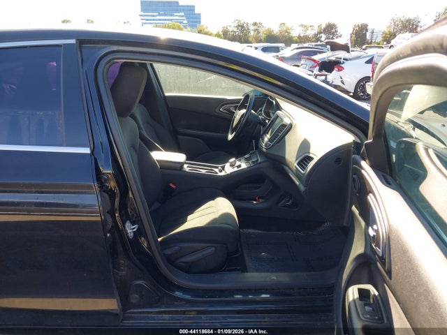 Chrysler 200 Limited 2016 1C3CCCAB9GN101223 Image 5