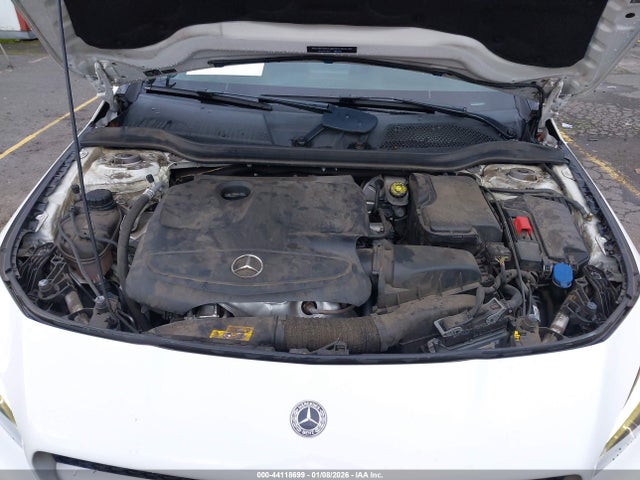 WDDSJ4GB8JN693978 Mercedes-Benz CLA 250 4MATIC