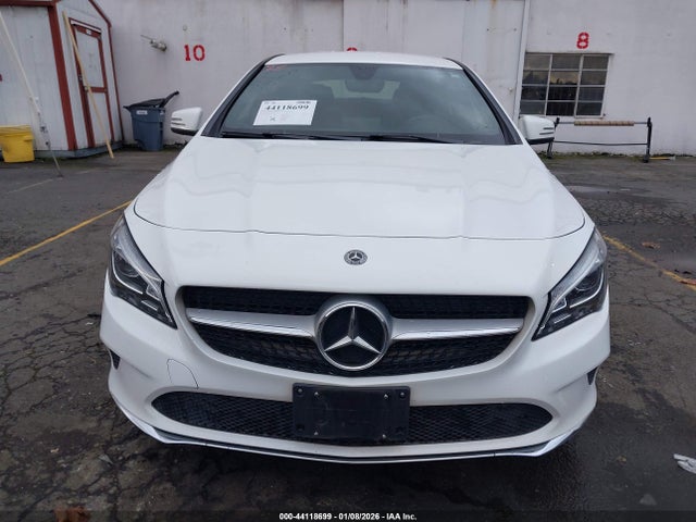 WDDSJ4GB8JN693978 Mercedes-Benz CLA 250 4MATIC