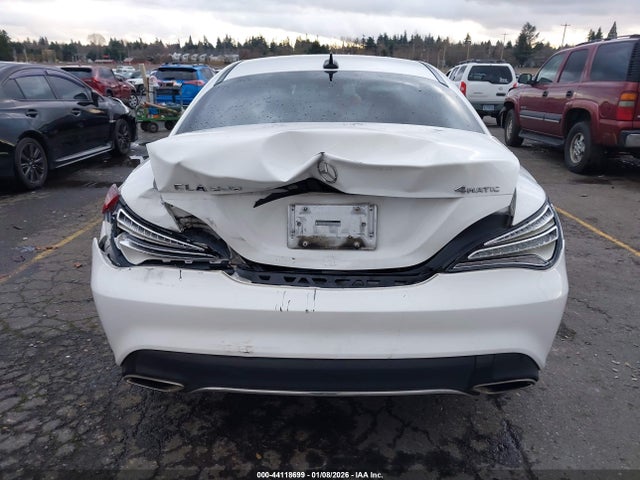 WDDSJ4GB8JN693978 Mercedes-Benz CLA 250 4MATIC