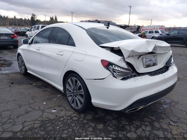 WDDSJ4GB8JN693978 Mercedes-Benz CLA 250 4MATIC