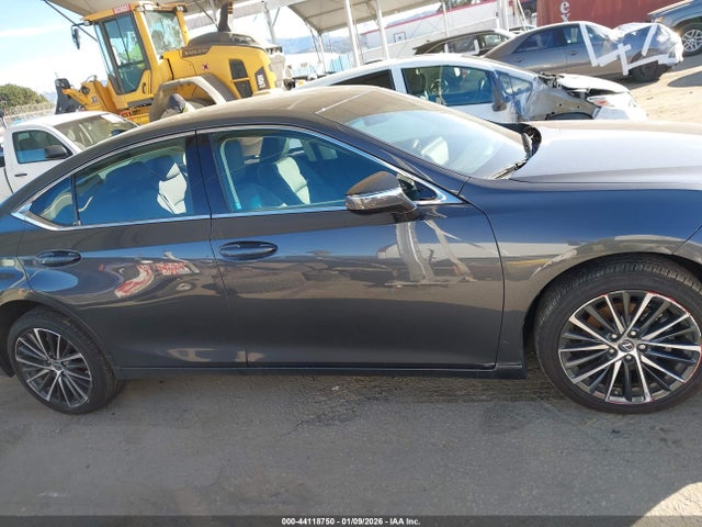 Lexus ES 350 2025 58ADZ1B1XSU190313 Image 13