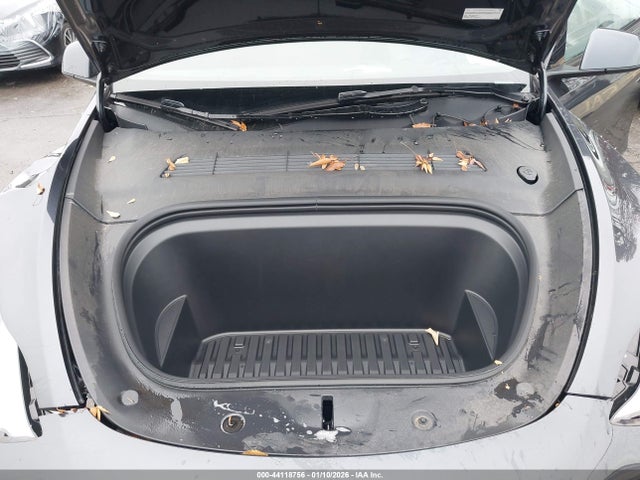 44118756 :رقم المزاد ، 7SAYGDED8SA375060 vin ، 2025 Tesla Model Y Long Range Dual Motor Rear-wheel Drive مزاد بيع