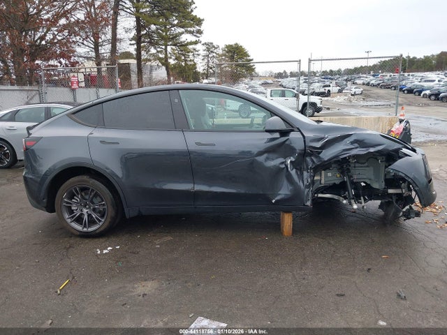 44118756 :رقم المزاد ، 7SAYGDED8SA375060 vin ، 2025 Tesla Model Y Long Range Dual Motor Rear-wheel Drive مزاد بيع