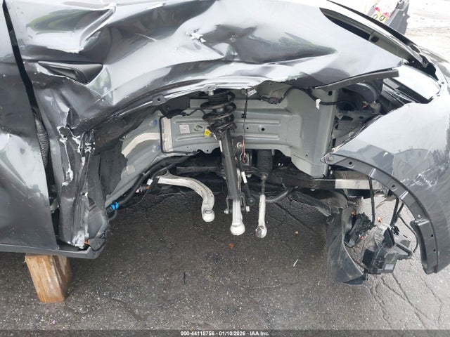 44118756 :رقم المزاد ، 7SAYGDED8SA375060 vin ، 2025 Tesla Model Y Long Range Dual Motor Rear-wheel Drive مزاد بيع