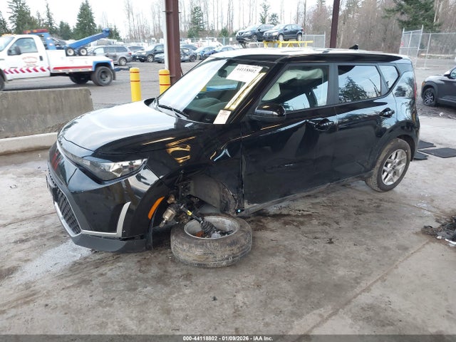 KNDJ23AU8S7271691 KIA SOUL LX