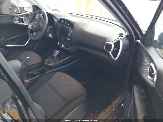 KNDJ23AU8S7271691 KIA SOUL LX