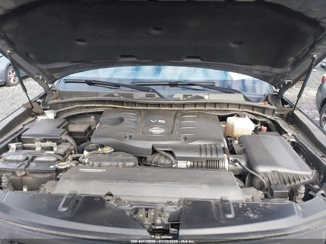 JN8AY2NC3KX512555 Nissan Armada Sl