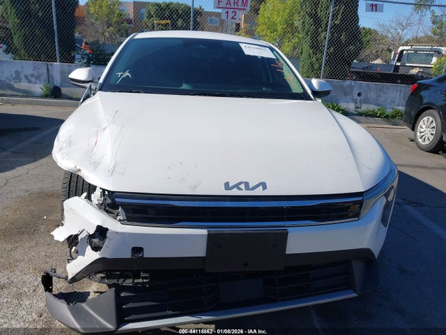 44118862 :رقم المزاد ، 3KPFU4DEXSE123276 vin ، 2025 Kia K4 Ex مزاد بيع