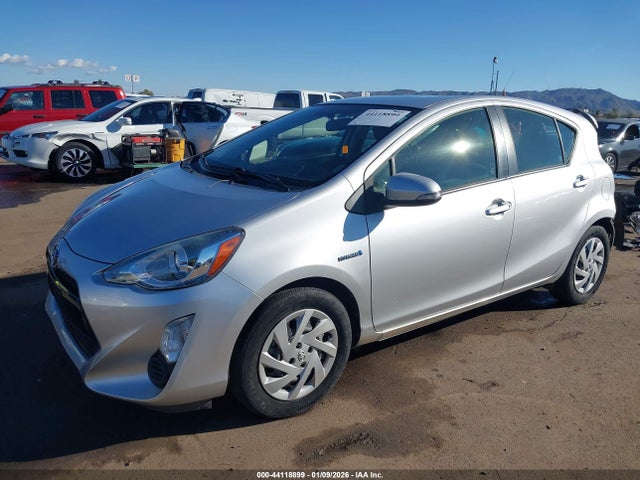 JTDKDTB32F1110461 Toyota Prius C Two