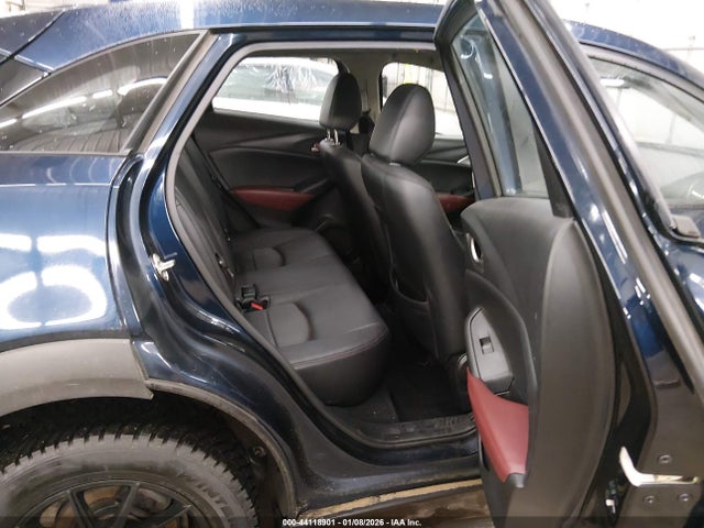 2018 MAZDA CX-3 JM1DKFC7XJ1322938 Photo 7