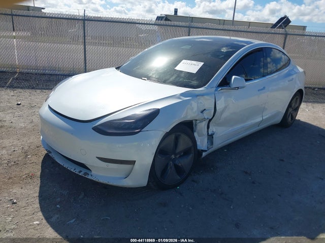 2019 TESLA MODEL 3 5YJ3E1EB0KF511968 Photo 1