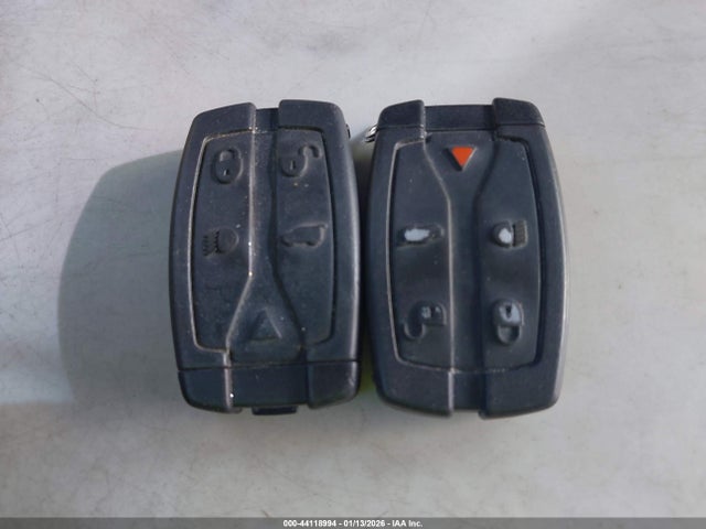 2010 LAND ROVER LR2 SALFR2BN5AH195416 Photo 10