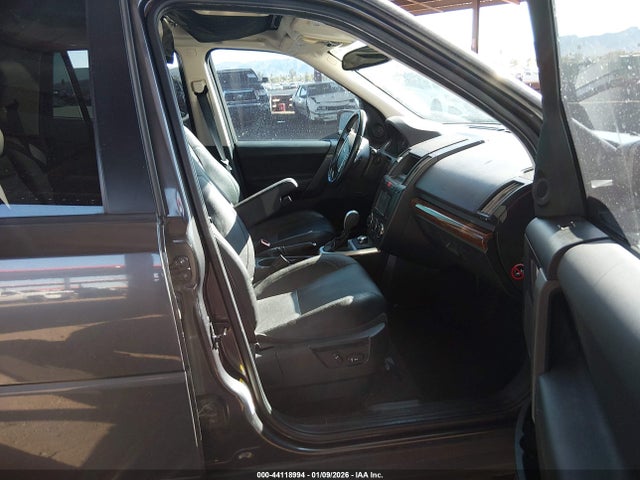 2010 LAND ROVER LR2 SALFR2BN5AH195416 Photo 4