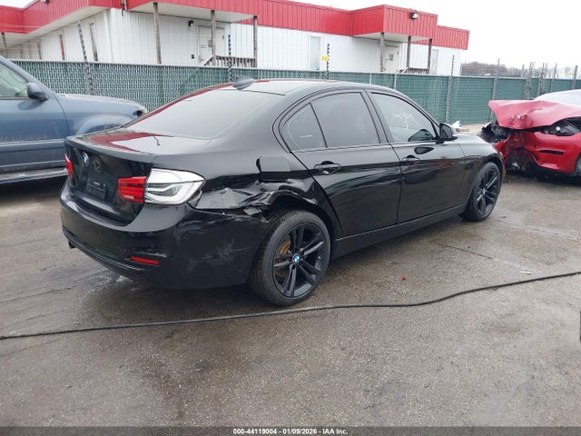 2016 Bmw 328i მანქანა იყიდება აუქციონზე, vin: WBA8E9G51GNT85105, აუქციონის ნომერი: 44119004