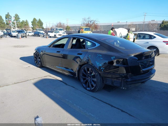 2018 TESLA MODEL S 5YJSA1E29JF281563 Photo 2