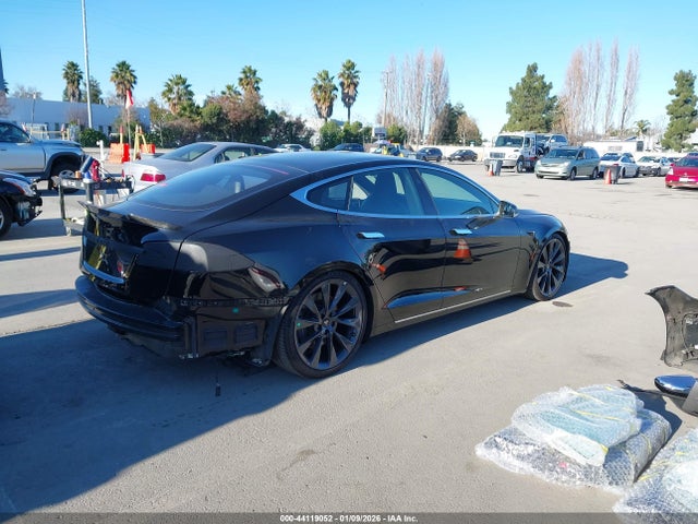 2018 TESLA MODEL S 5YJSA1E29JF281563 Photo 3