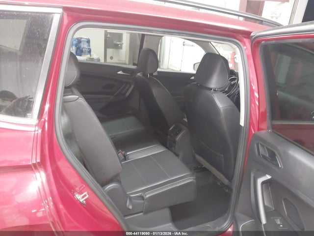 3VV3B7AX9KM130064 Volkswagen Tiguan 2.0t Se/2.0t Sel/2.0t Sel R-line/2.0t Sel R-line Black