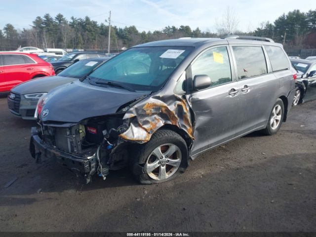 2015 TOYOTA SIENNA 5TDKK3DC1FS570748 Photo 1