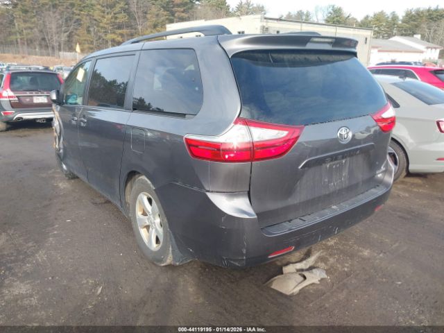 2015 TOYOTA SIENNA 5TDKK3DC1FS570748 Photo 2