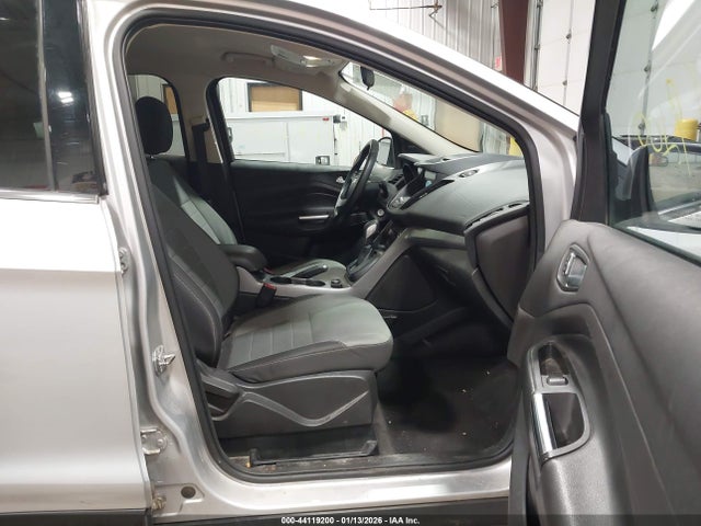 1FMCU9G91GUB99276 Ford ESCAPE SE