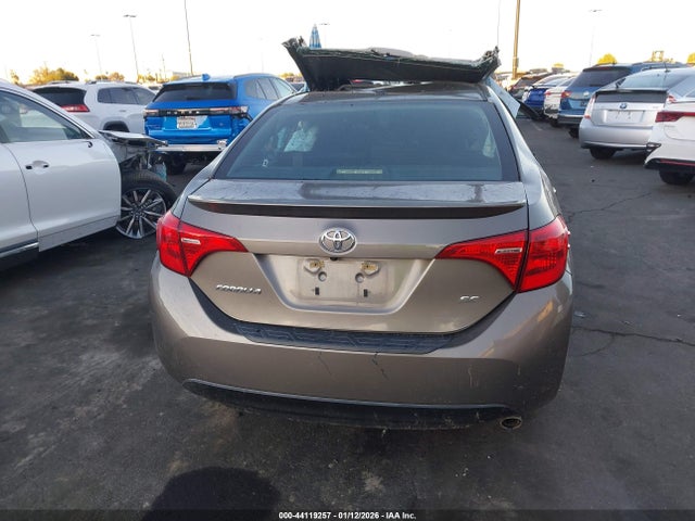 Toyota COROLLA SE 2017 5YFBURHEXHP636976 Image 16