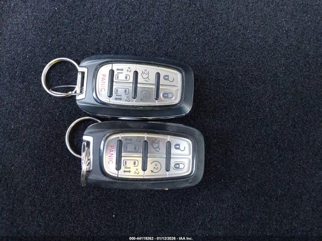 2019 CHRYSLER PACIFICA 2C4RC1BG3KR700571 Photo 10