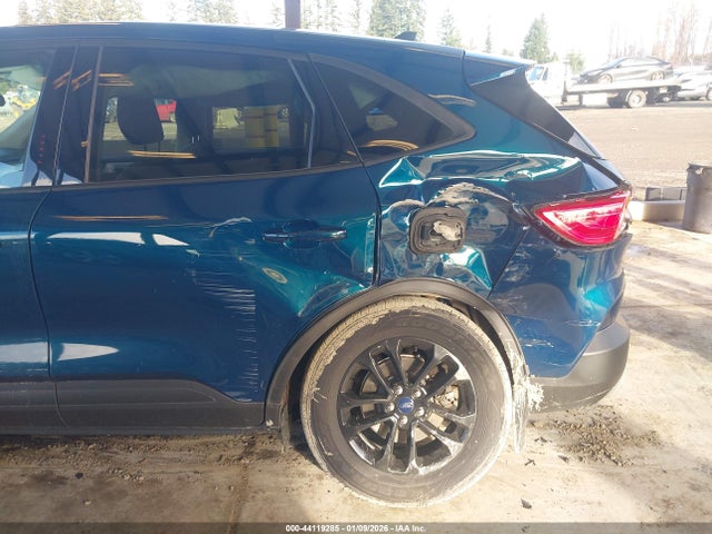 1FMCU9BZ2LUB41923 Ford Escape Se Sport Hybrid
